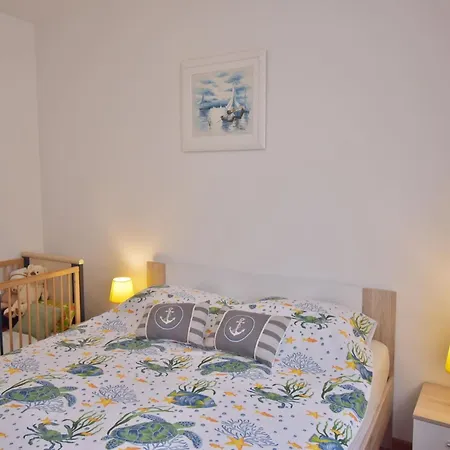 In Near Golf Course Apartment Pula