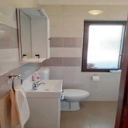 Appartement In Near Golf Course *