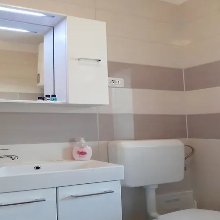 Appartement In Near Golf Course Pula
