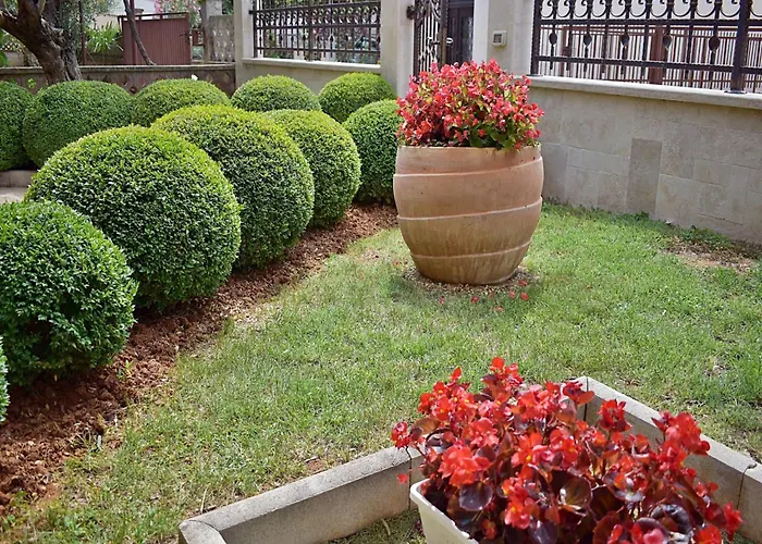 In Near Golf Course Apartman