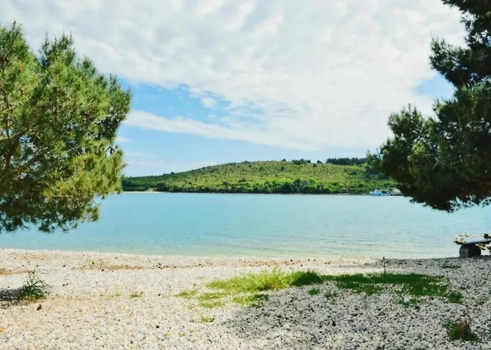 In Near Golf Course Apartman *