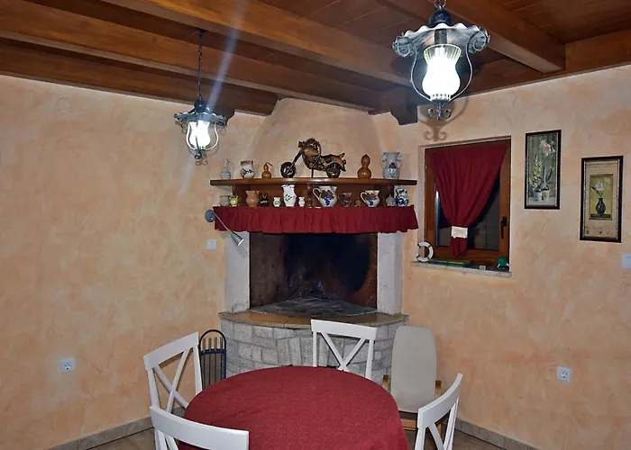 In Near Golf Course Apartman Póla