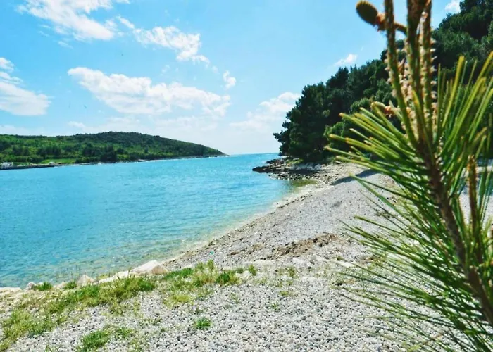 In Near Golf Course * Póla