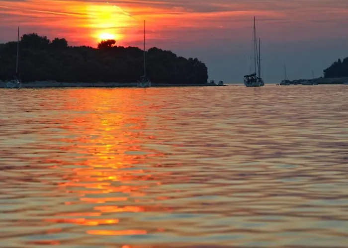 In Near Golf Course Apartment Pula